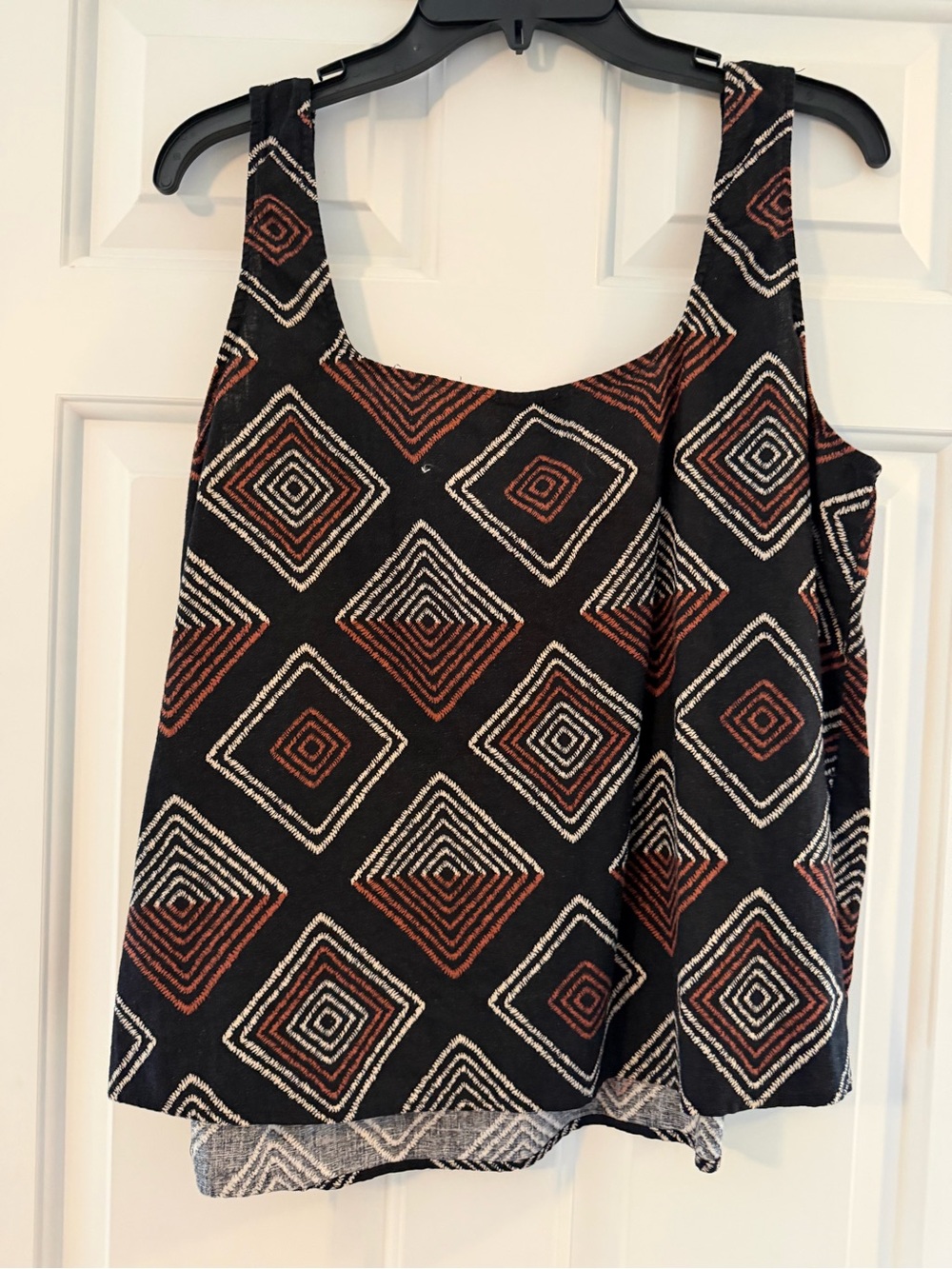 LOFT Black Tank Top with Rust and Cream Geometric Print - Picture 2 of 3